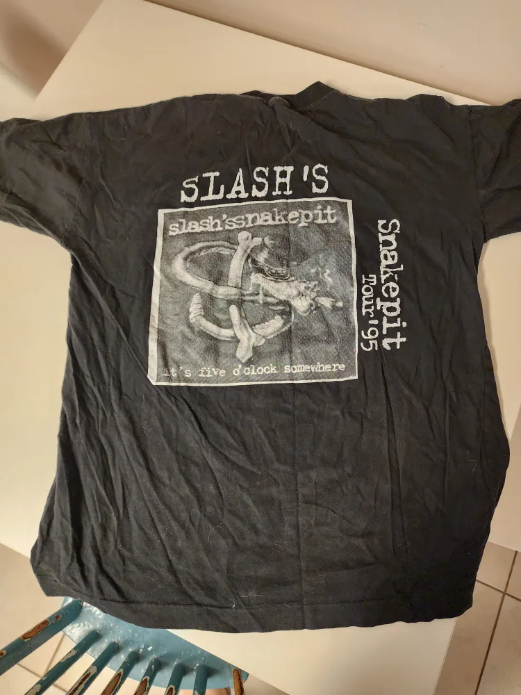 Slash TOUR tee image indicator(2)