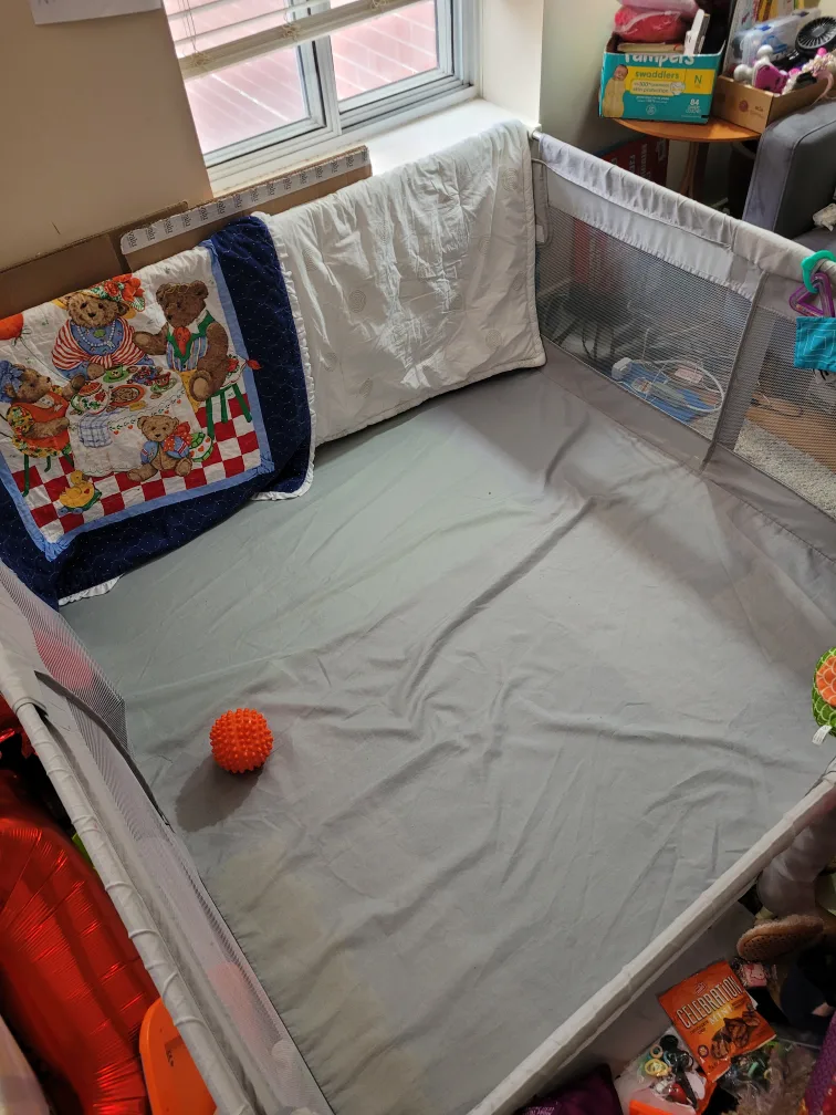playpen 60x60in image indicator(2)