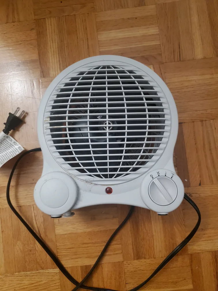 Small Personal Heater thumbnail