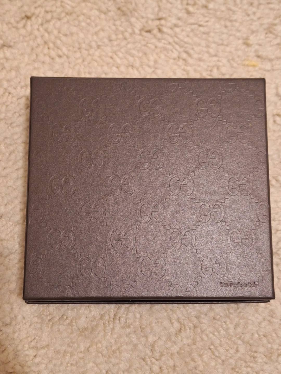 Gucci box image indicator(3)