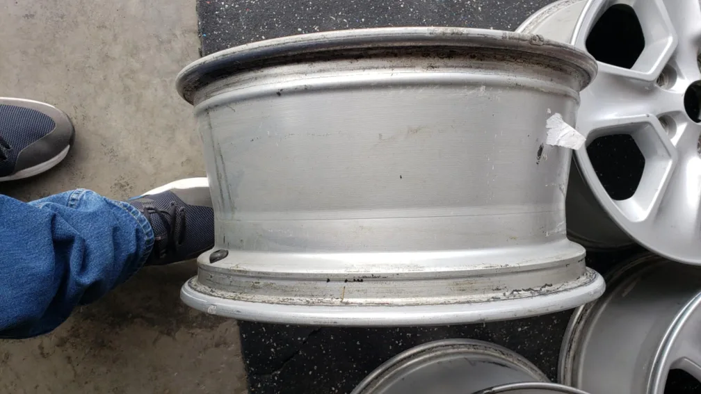 Set of 4 Jeep 17 inch Alloy Wheels image indicator(2)