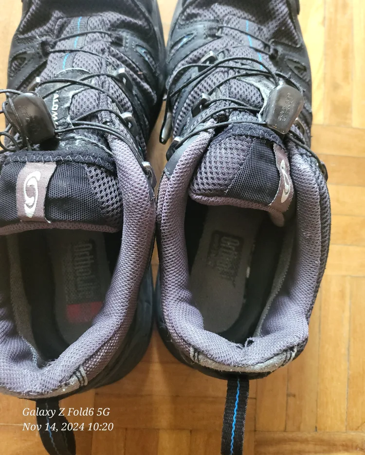 FREE Salomon hiking shoe goro tex Men size 9 (FREE image indicator(7)