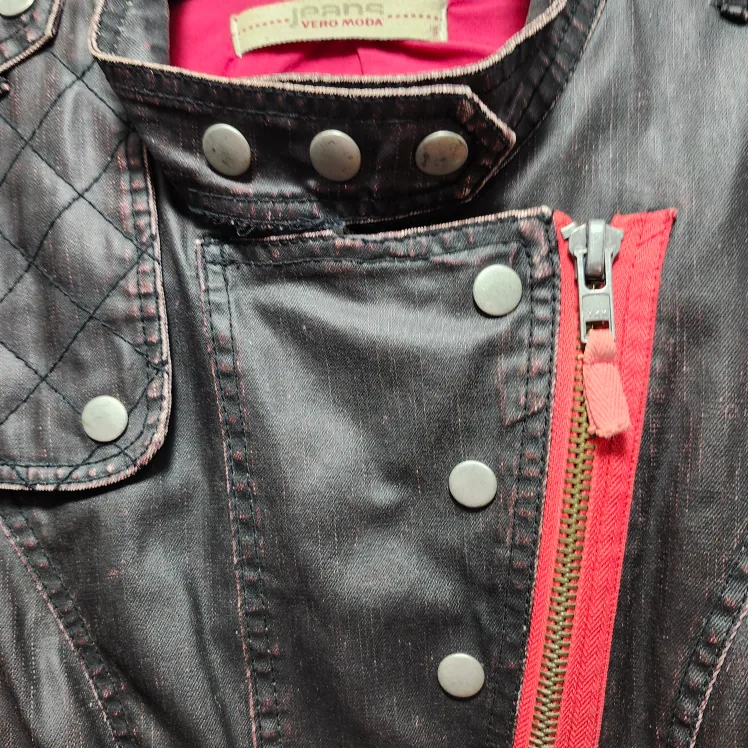 Vintage VERO MODA Y2K #S #XS  Black & Red MOTO Style Jacket. image indicator(6)