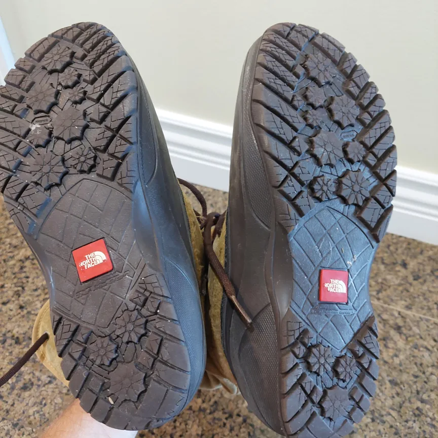 The North Face Women's Winter Boots Size 8 US image indicator(9)