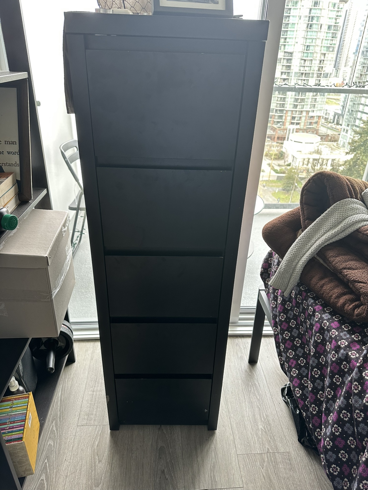 Black 5-Drawer Chest