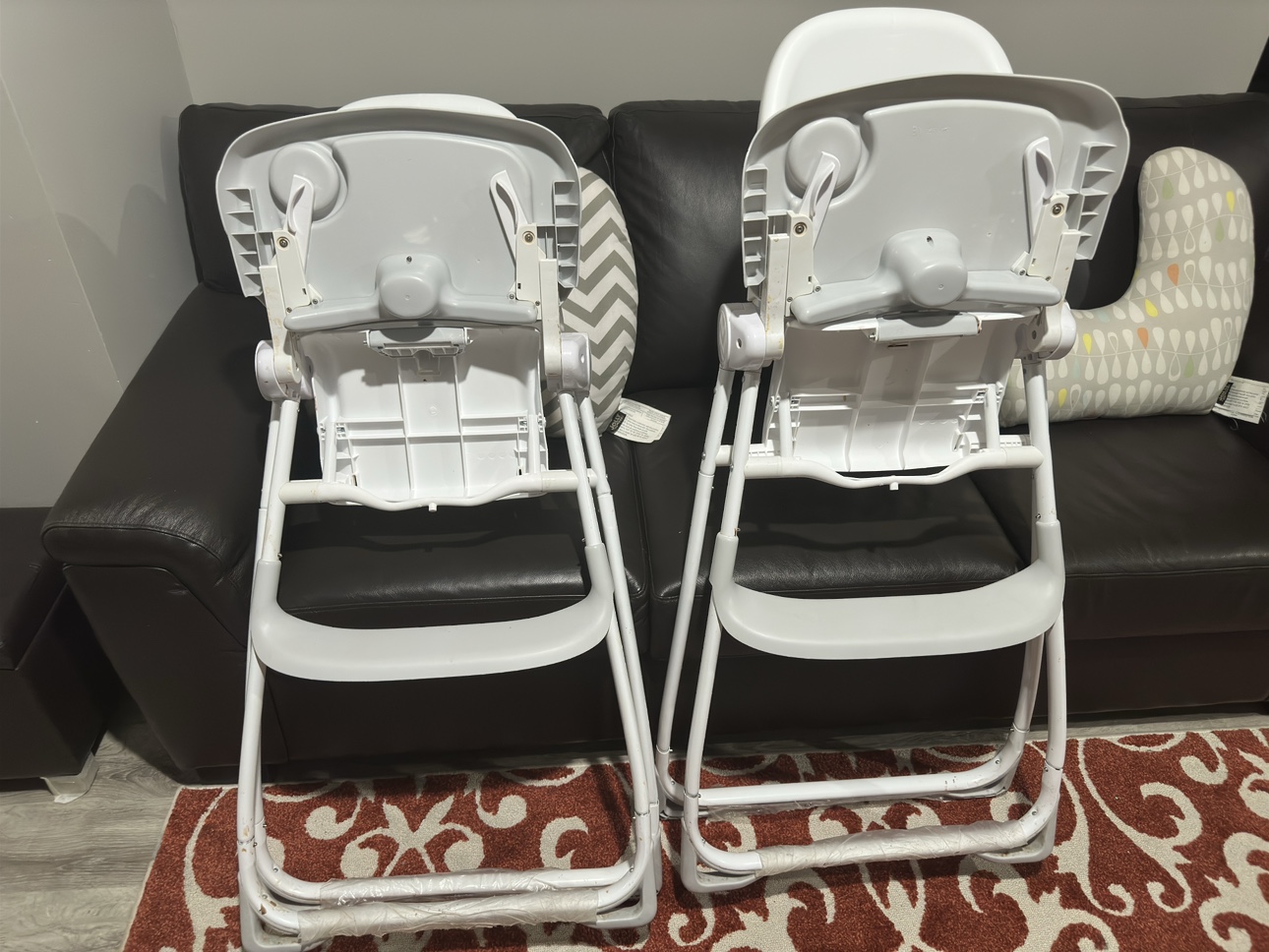 wagon and high chair - photo 4