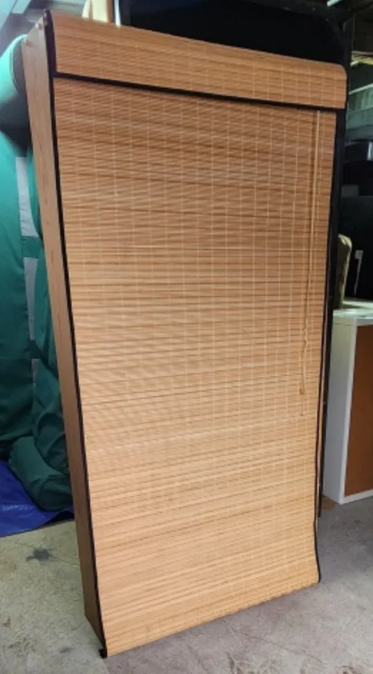 Bookshelf with Bamboo blinds image indicator(7)