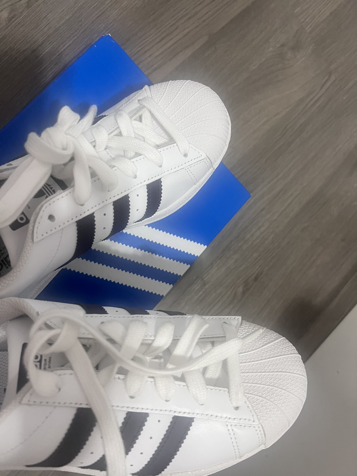 Adidas brand new sneakers US 7, women - photo 3