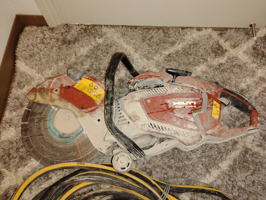 Hilti DSH 700-X Concrete Saw