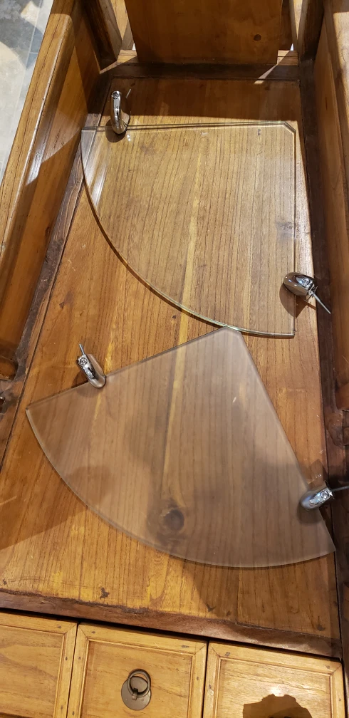 FREE Glass Shelves - photo 2