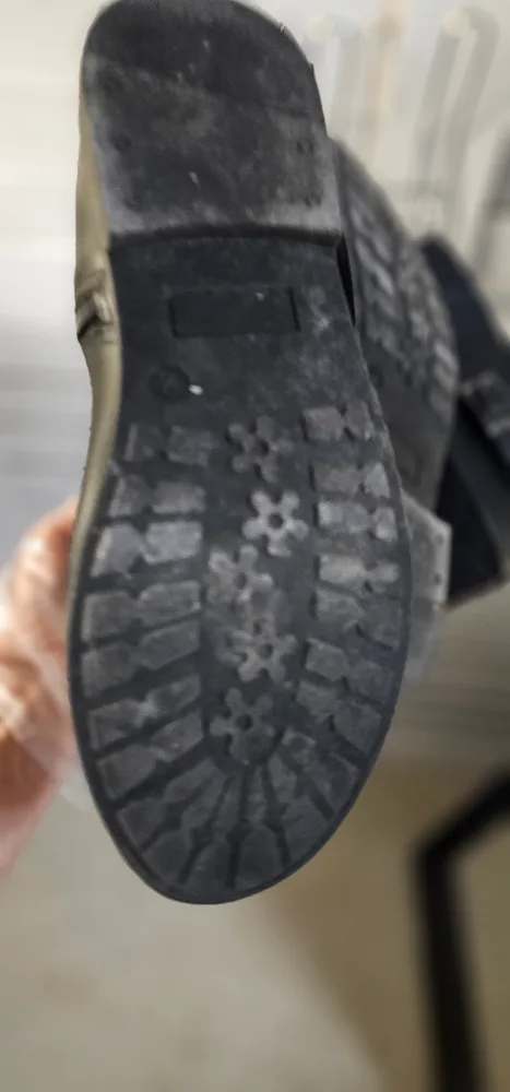 Black Knee-High Boots  size 2 image indicator(5)