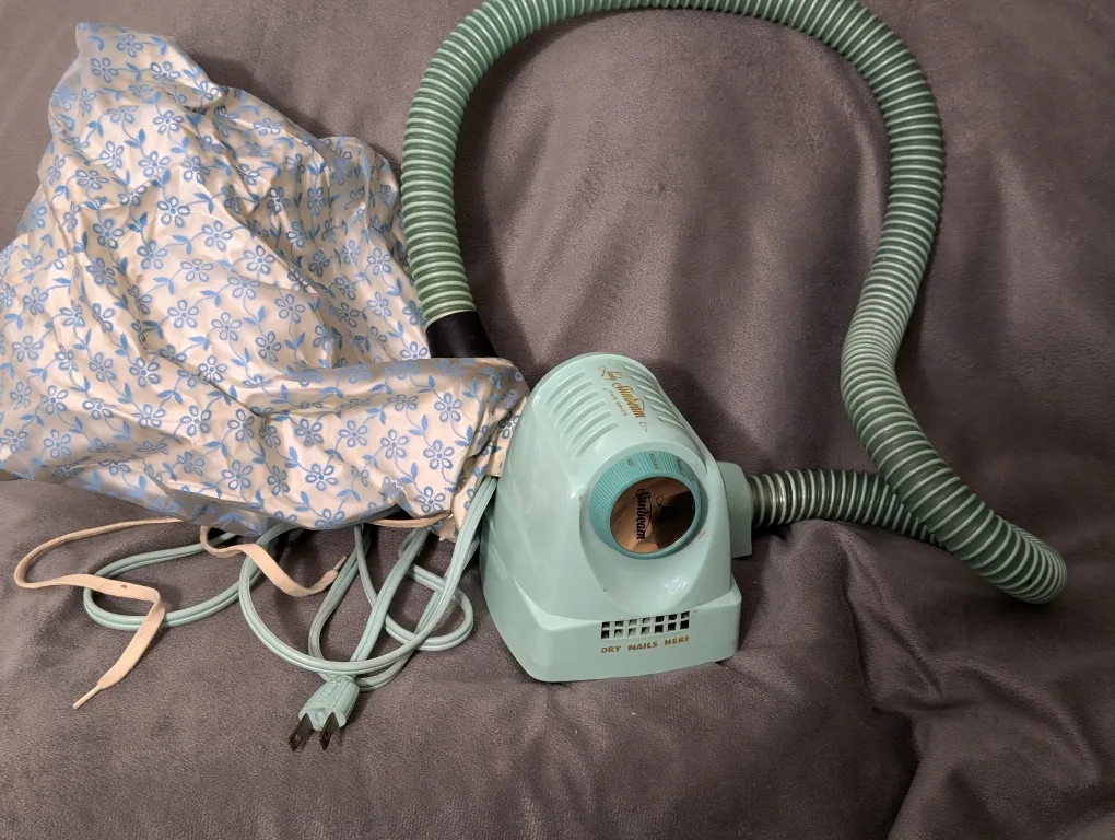 Vintage 1960s Lady Sunbeam Hair Dryer Complete with Original Box image indicator(6)