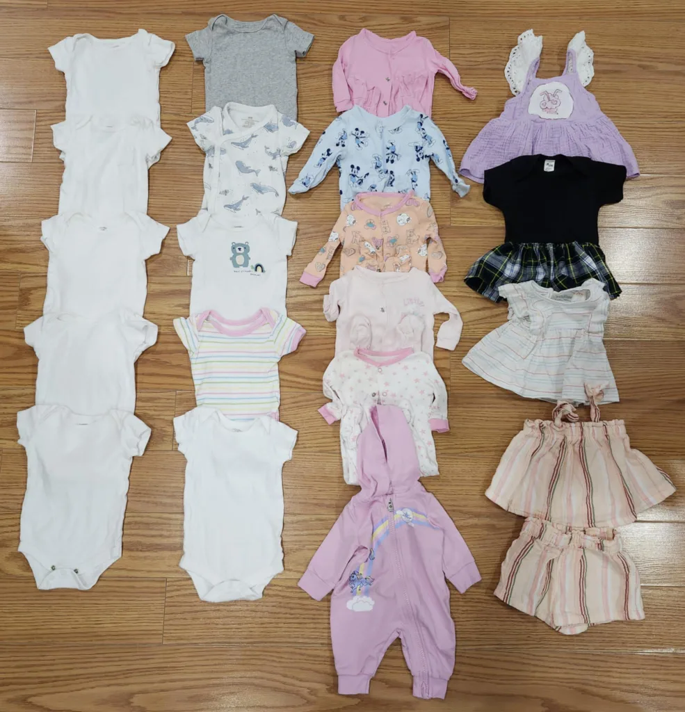 Baby Clothes Bundle (0-3months) 🥕 thumbnail