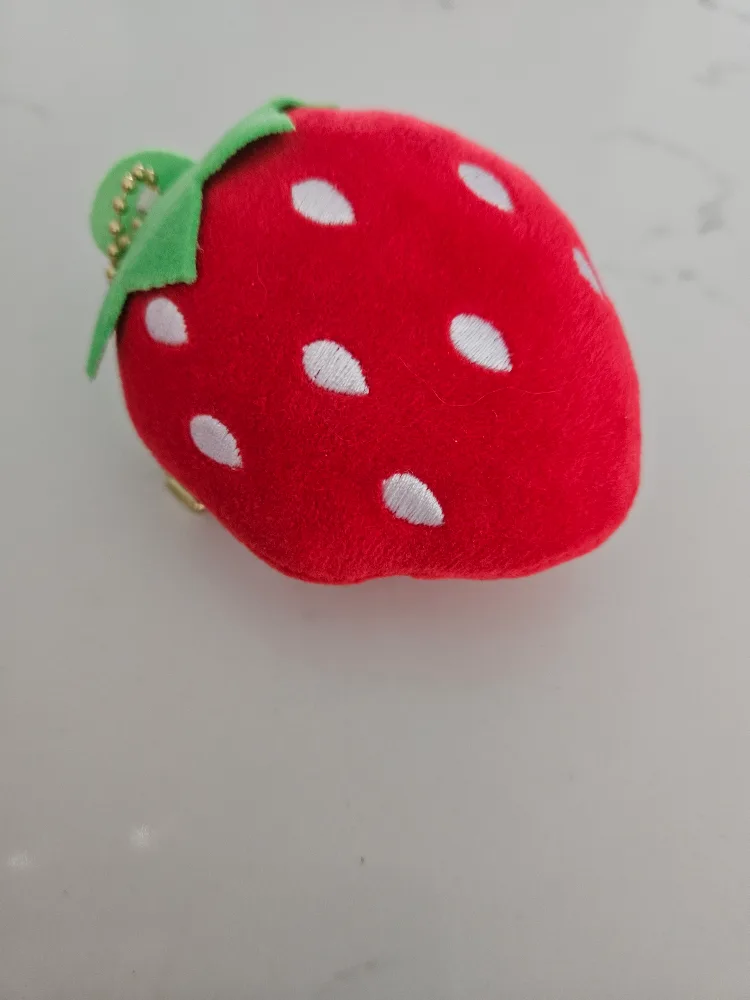 Strawberry Keychain image indicator(2)