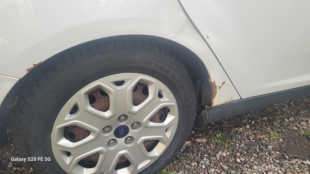 2014 Ford focus se - photo 2