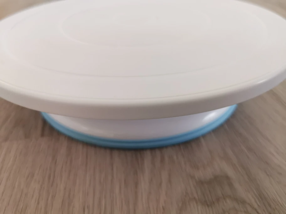 #freecycle Cake Decorating Turntable - photo 2