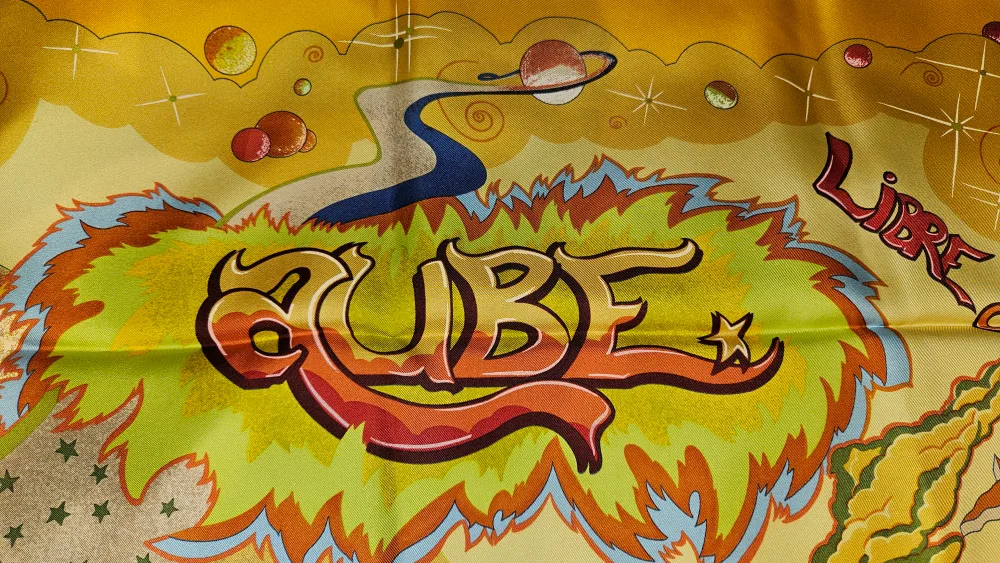 Hermes Silk Scarf - Scales méditerranéennes 2003 image indicator(2)