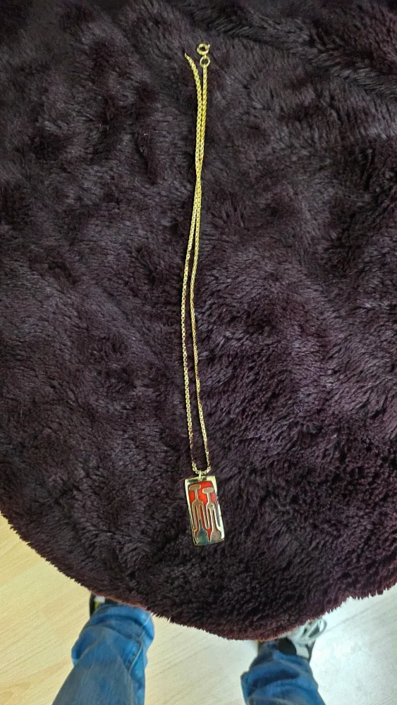 Vintage Gold Necklace with Red Enamel Pendant image indicator(3)
