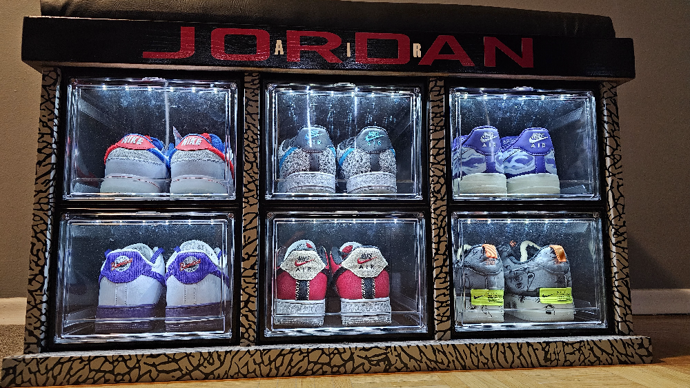 AIR JORDAN SNEAKER STORAGE BENCH ONLY $250 - photo 4