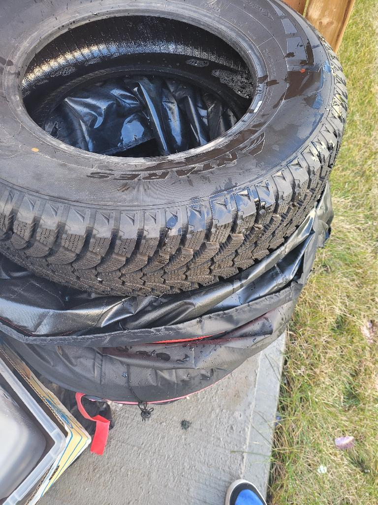 Winter Tires 235/70R16