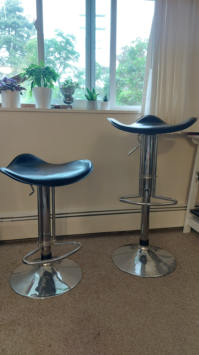 Adjustable stools