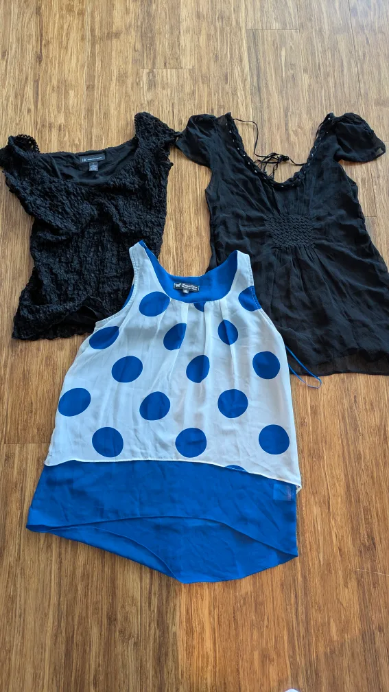 ladies tops #freecycle thumbnail