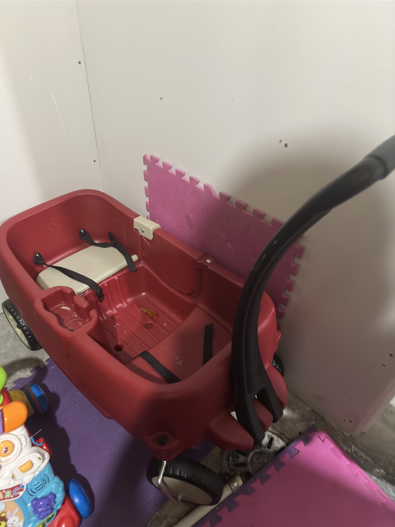 wagon and high chair - photo 3