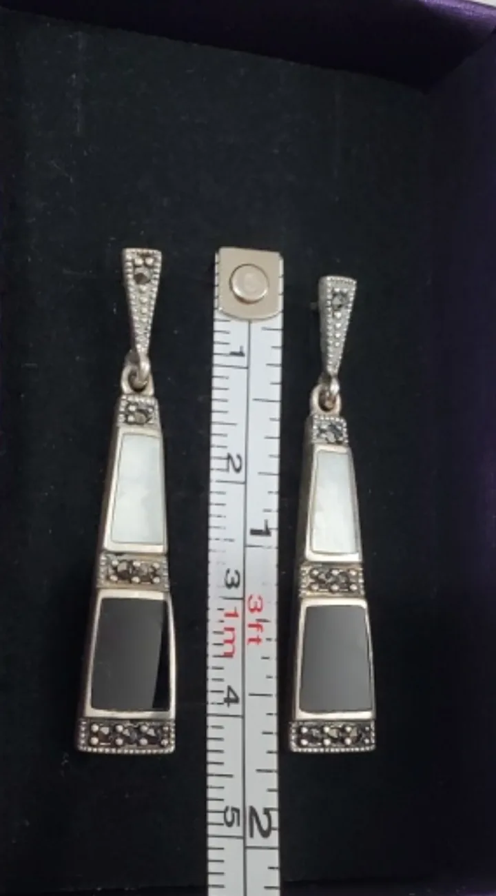 Vivah Sterling Silver Dangle Earrings image indicator(2)