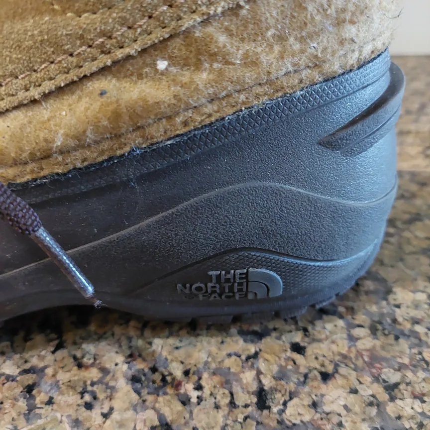The North Face Women's Winter Boots Size 8 US image indicator(5)