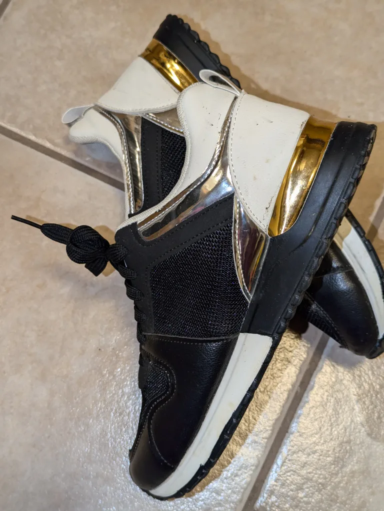 fashion running shoes image indicator(4)