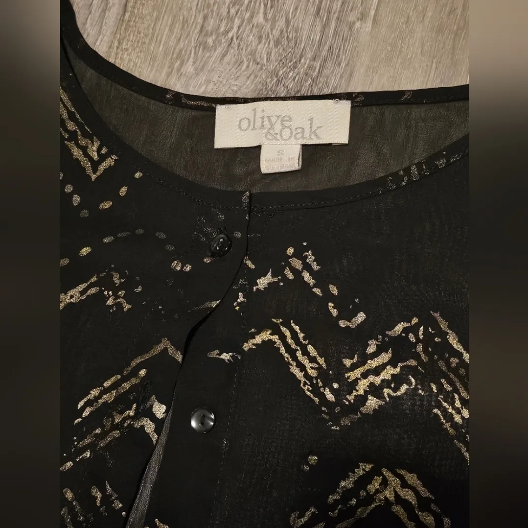 Olive & Oak Black and Gold Blouse image indicator(3)