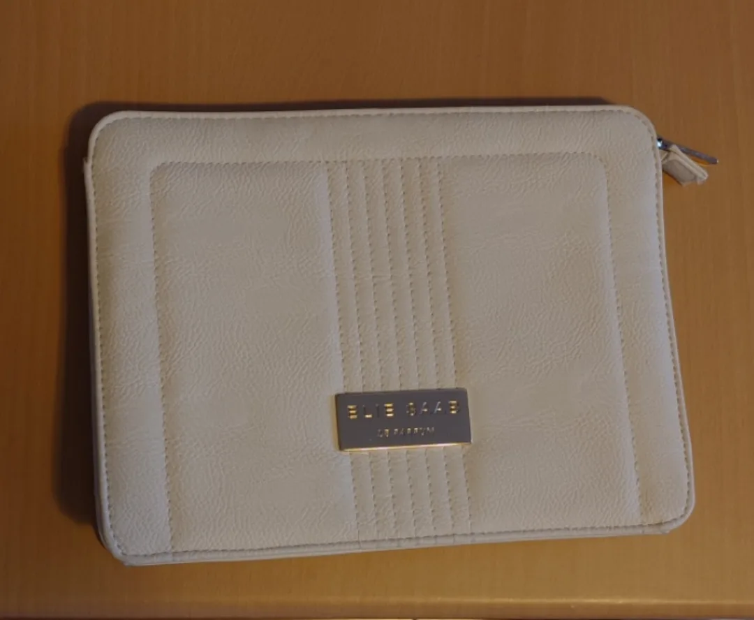 3 Makeup Bags image indicator(5)