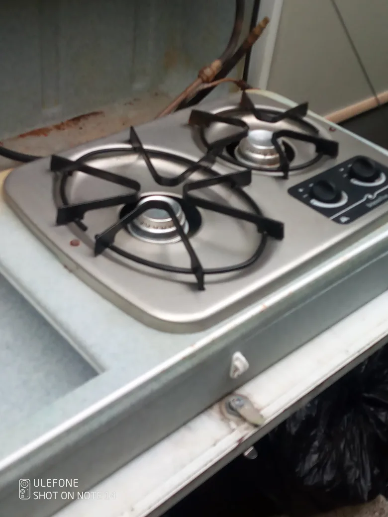 2006 Keystone Sydney with one Pop out.please read description image indicator(3)