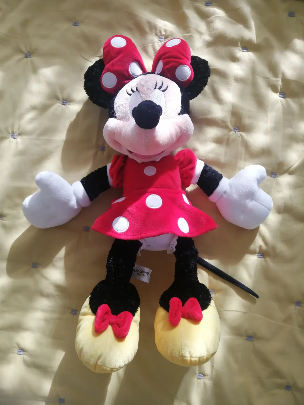 Minnie Mouse Plush Toy 17" image indicator(3)