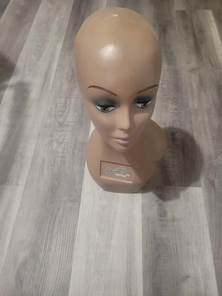 Hairfree Mannequin Head thumbnail