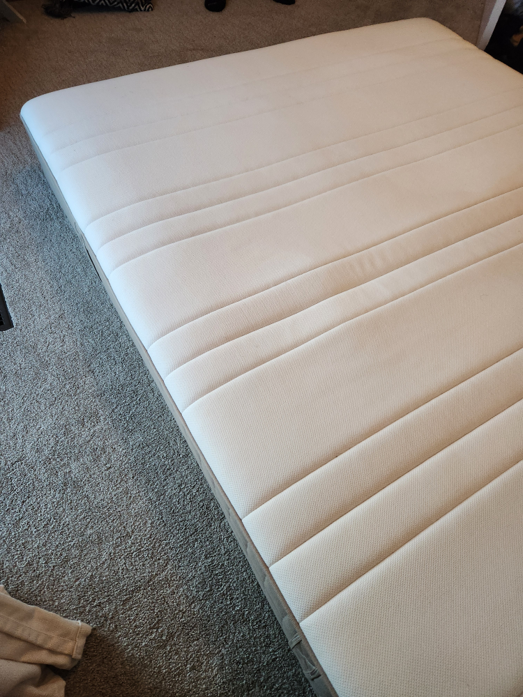 IKEA Haugesund Queen size Mattress - photo 3