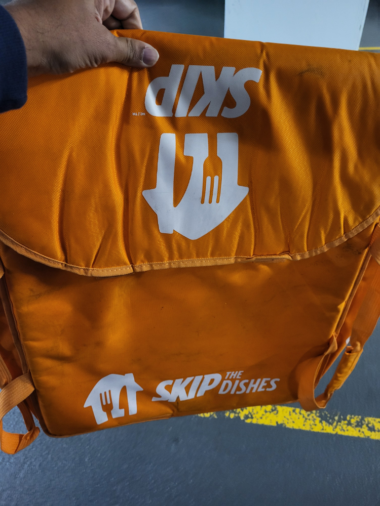 SkipTheDishes Delivery pizza bag