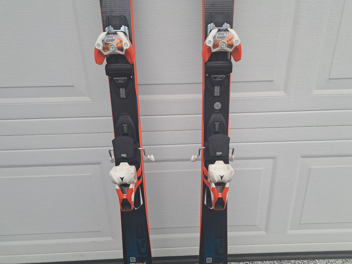 Atomic Downhill Skiis like New - photo 3