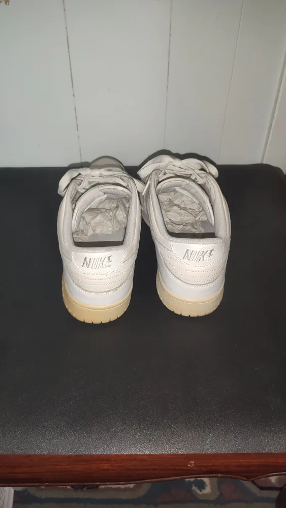 Nike Dunk Low White/White image indicator(3)