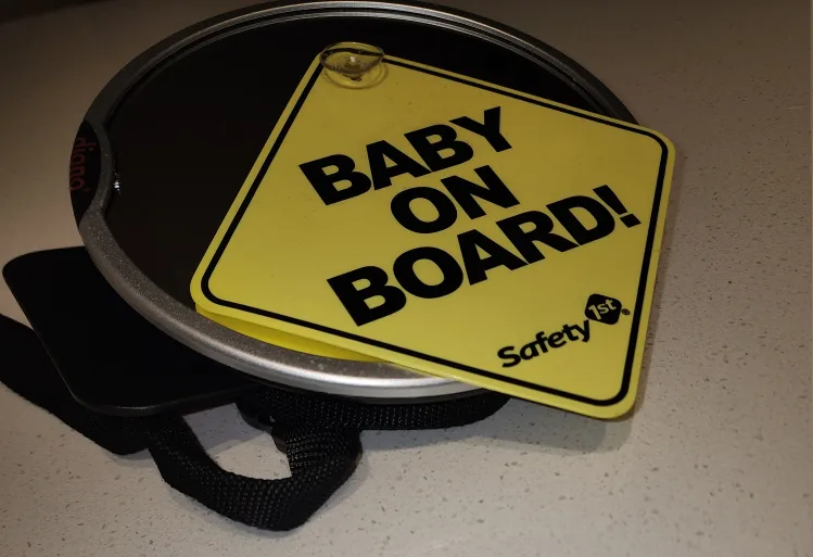 Evenflo Litemax Sport Infant Car Seat with 3 free gifs image indicator(5)