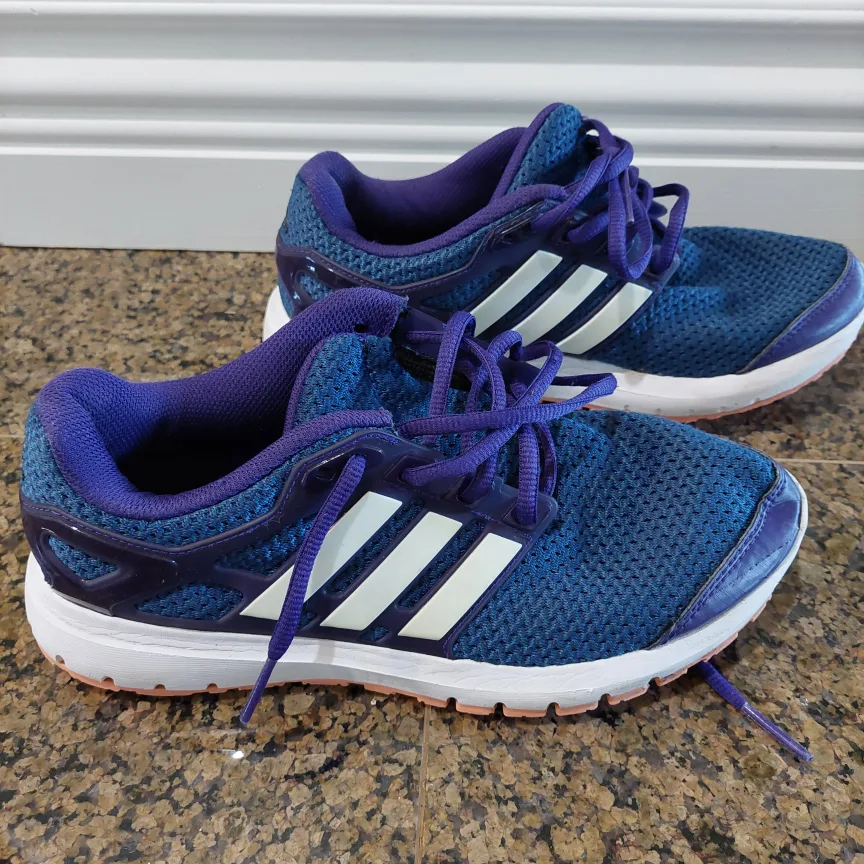 Adidas Women's Athletic Shoes Size 6.5 US image indicator(3)