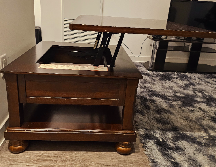 2 in 1 Lift Top Coffee Table/ computer desk, move out sale - photo 4
