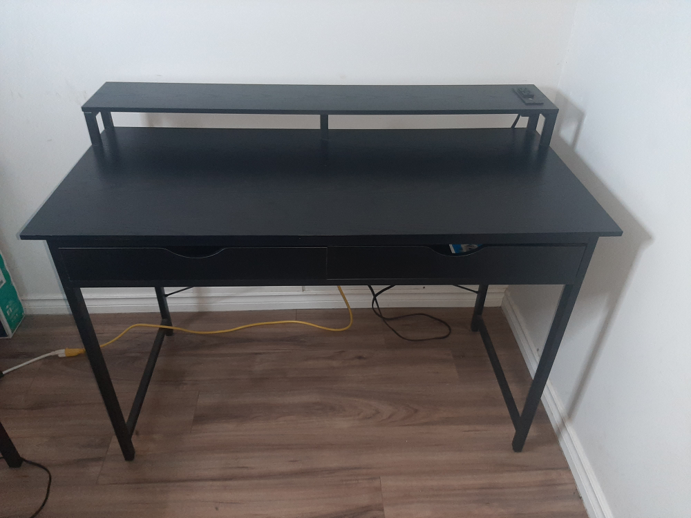 Black Computer Desk with Shelf and charging statio
