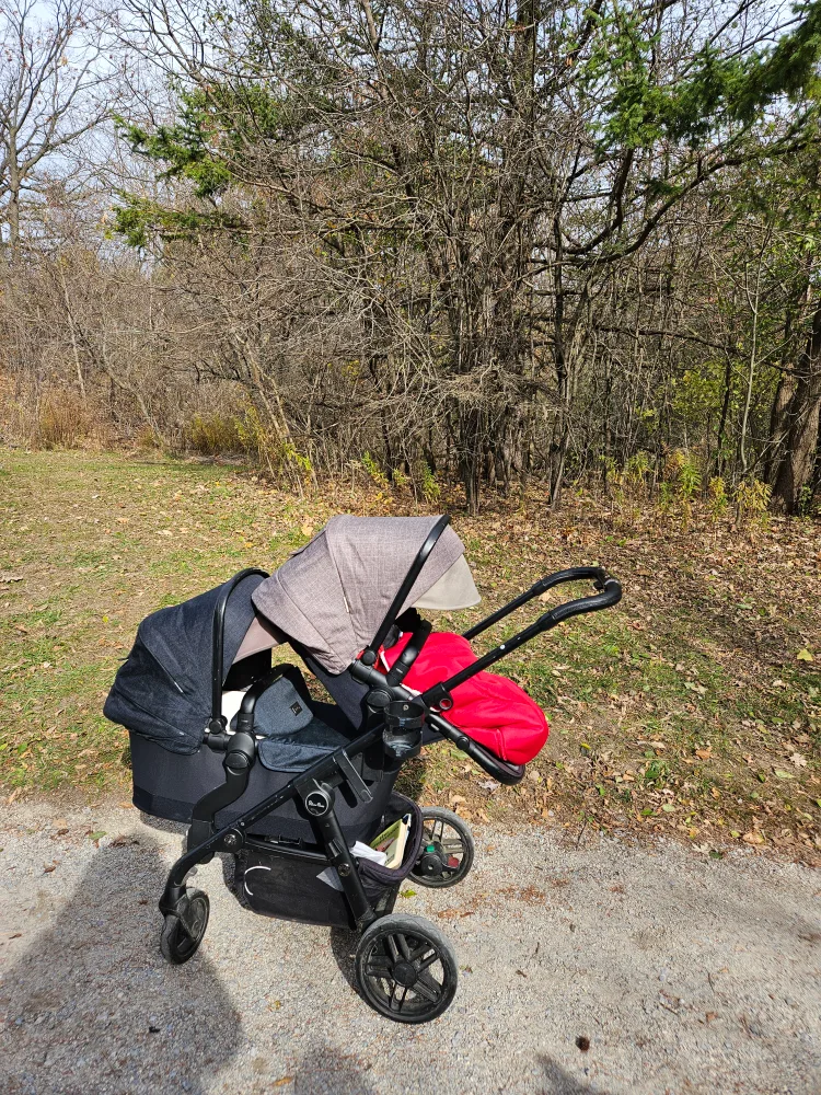 Buy and sell used stroller in Allenby Karrot