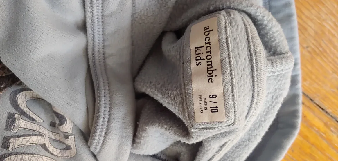 #freecycle# Abercrombie Kids Light Blue Hoodie Size 9/10 thumbnail