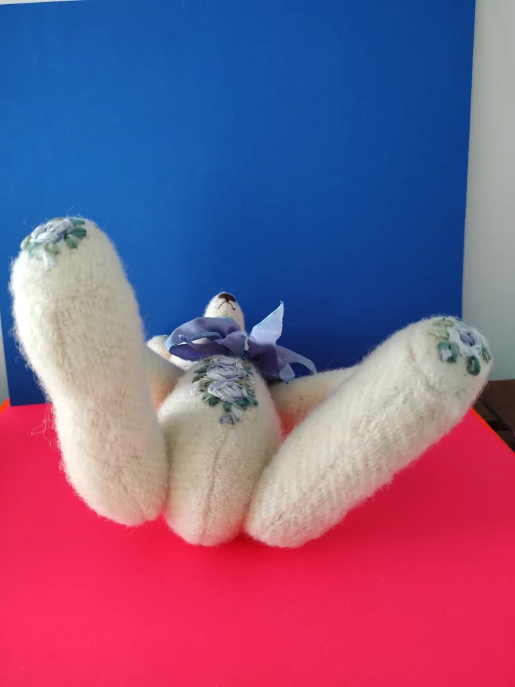 Vintage Hand-stitched Teddy Bear image indicator(5)