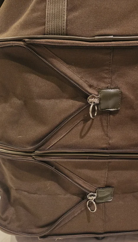 American Tourister Expendable luggage bag image indicator(4)