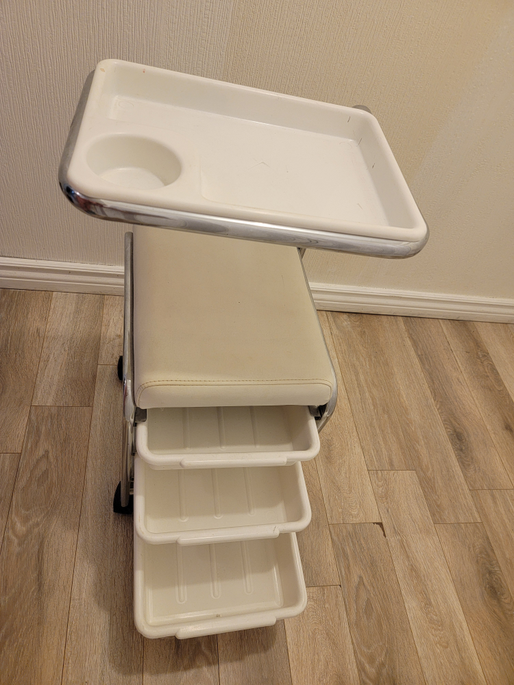 Salon Trolley with Stool and Drawers - photo 3