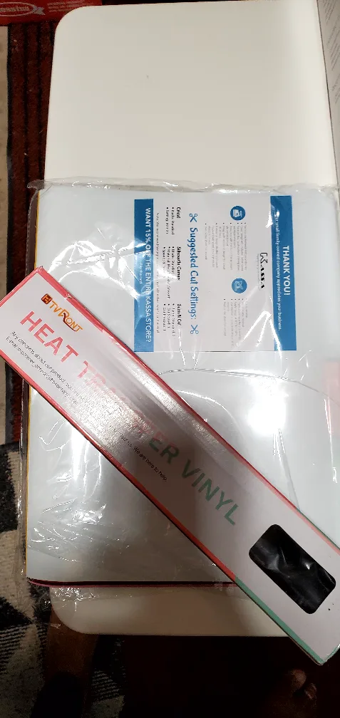 Cricut EasyPress 2 and Vinyl Bundle image indicator(3)