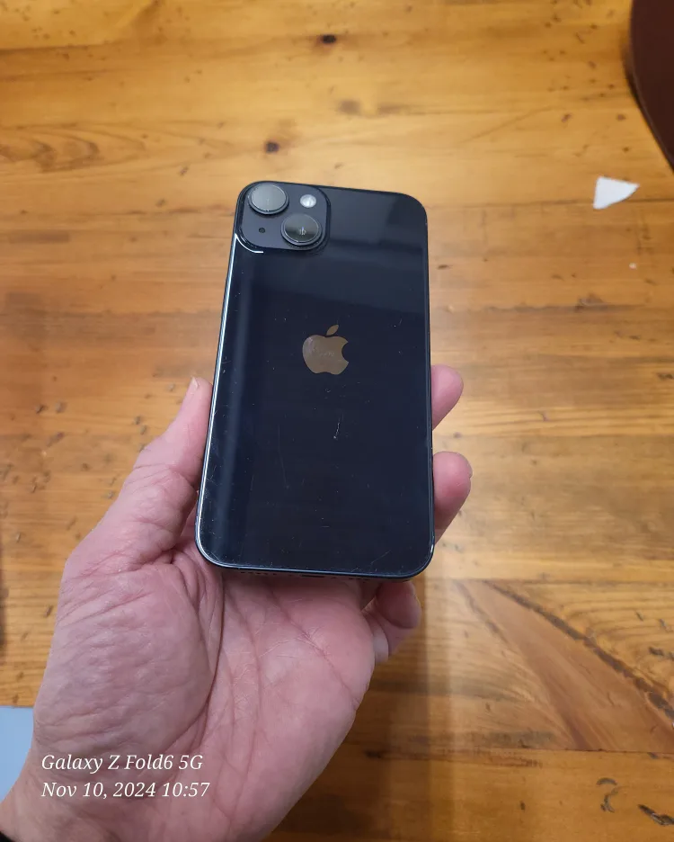 Iphone 14 ,Battery 97% .Midnight , 128Gb, IOS18.1 unlocked image indicator(2)